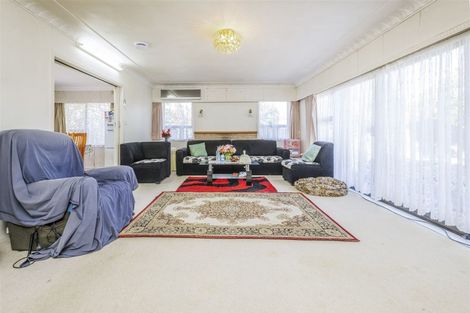 Photo of property in 1/6 Buckingham Crescent, Manukau, Auckland, 2025