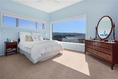 Photo of property in 3 Eglinton Close, Aotea, Porirua, 5024