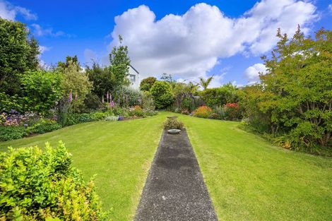 Photo of property in 87 Hillcrest Avenue, Hillcrest, Auckland, 0627