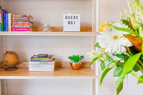 Photo of property in 6 Kahika Grove, Huapai, Kumeu, 0810