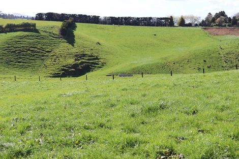 Photo of property in 888a Otaraoa Road, Tikorangi, Waitara, 4383