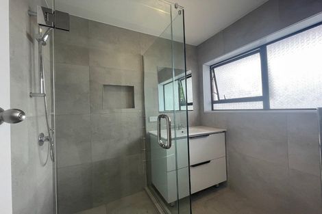 Photo of property in 2/9 Norman Spencer Drive, Papatoetoe, Auckland, 2104