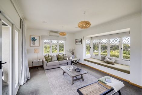 Photo of property in 44 Busby Hill, Havelock North, 4130