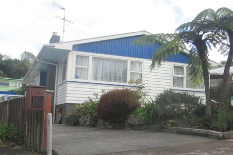 Photo of property in 81 Harbour View Road, Harbour View, Lower Hutt, 5010