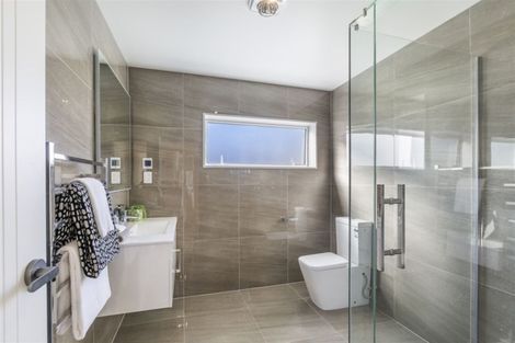 Photo of property in 47 Windlass Street, Long Bay, Auckland, 0630