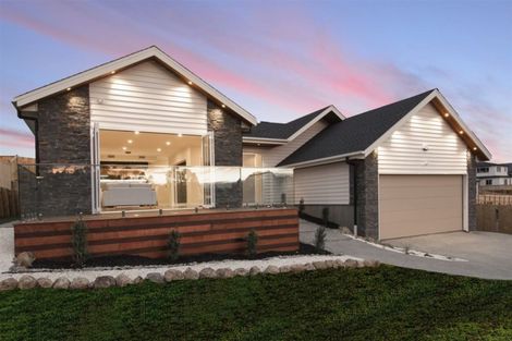 Photo of property in 36 Celestial Crescent, Orewa, 0931
