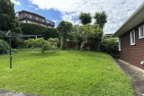 Photo of property in 15 Bevyn Street, Castor Bay, Auckland, 0620