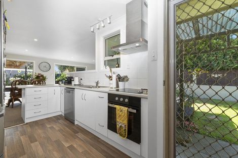 Photo of property in 4 Cheops Street, Pomare, Rotorua, 3015