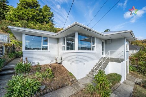 Photo of property in 16 Pollard Street, Wainuiomata, Lower Hutt, 5014