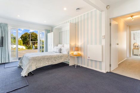 Photo of property in 24 Salem Place, Torbay, Auckland, 0630