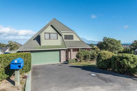 Photo of property in 14 Amokura Street, Waikanae, 5036