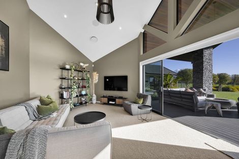 Photo of property in 82 Flint Road, Stratford, 4332