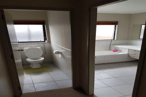 Photo of property in 1 Syntax Place, Conifer Grove, Takanini, 2112