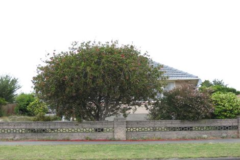 Photo of property in 18 Orrick Crescent, Avondale, Christchurch, 8061