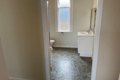 Photo of property in 1 Colonel Place, Featherston, 5710