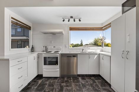 Photo of property in 3 Pukaka Street, Strandon, New Plymouth, 4312