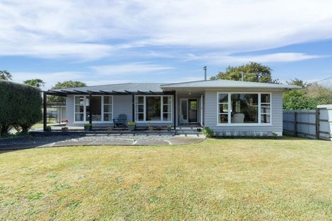 Photo of property in 9 Roslyn Road, Levin, 5510