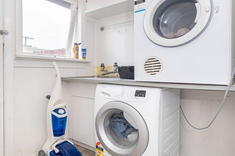 Photo of property in 92 Brockville Road, Glenross, Dunedin, 9011