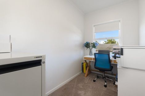 Photo of property in 19 Darraghs Road, Brookfield, Tauranga, 3110