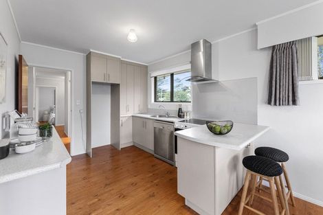 Photo of property in 2/4 Larne Avenue, Pakuranga Heights, Auckland, 2010