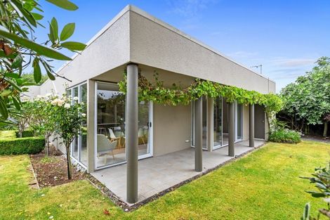Photo of property in 5 Priorsford Court, Avonhead, Christchurch, 8042