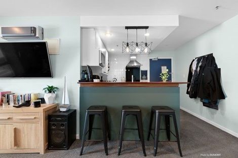 Photo of property in Terrace Heights Apartments, 2g/163 The Terrace, Wellington Central, Wellington, 6011