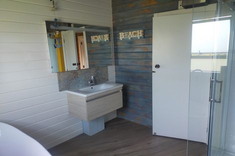 Photo of property in 17 Howe Street, New Brighton, Christchurch, 8083