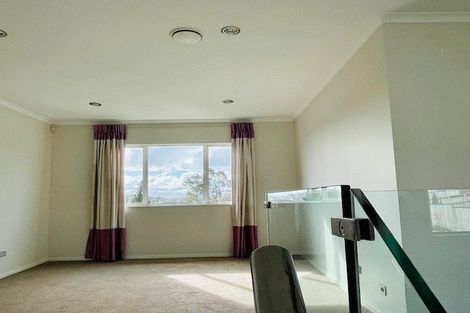 Photo of property in 66a Hutchinsons Road, Bucklands Beach, Auckland, 2014