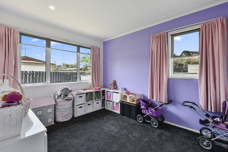 Photo of property in 1 Matipo Drive, Tuakau, 2121