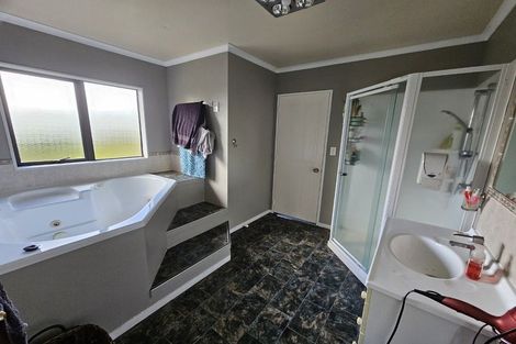 Photo of property in 112 Lewis Street, Glenview, Hamilton, 3206