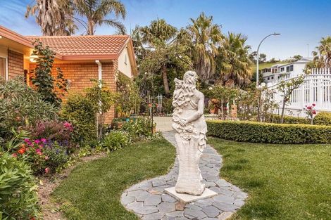 Photo of property in 4 Astor Place, Orewa, 0931