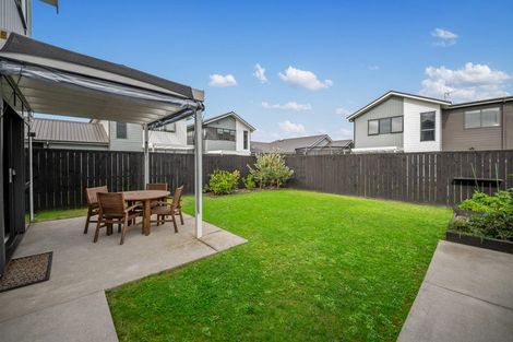 Photo of property in 22 Piripono Crescent, Pukekohe, 2120