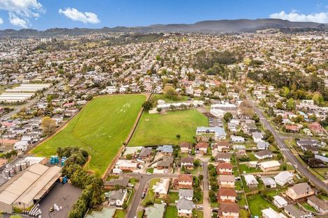 Photo of property in 9 Neesons Way, Glendene, Auckland, 0602