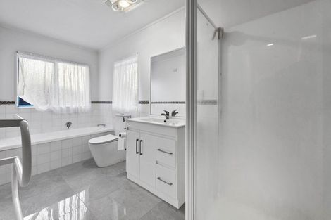 Photo of property in 60 Millen Avenue, Pakuranga, Auckland, 2010