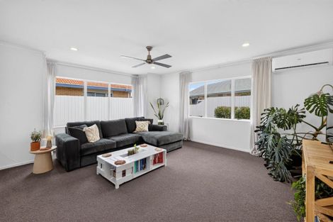 Photo of property in 7 Reef Avenue, Papamoa Beach, Papamoa, 3118