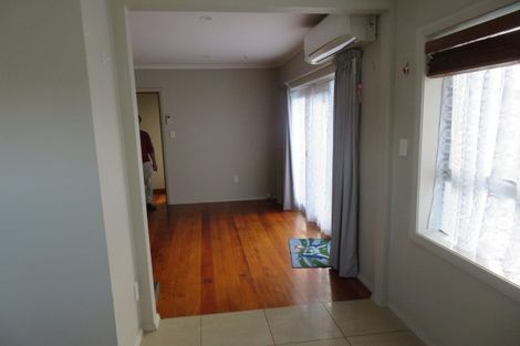 Photo of property in 58 Alma Crescent, Papakura, 2110