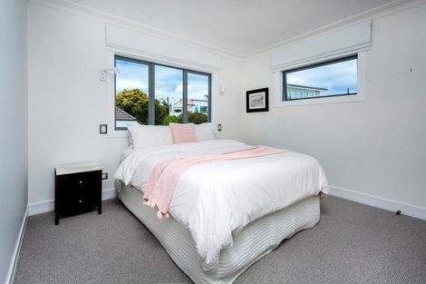 Photo of property in 1 Arthur Crescent, Hauraki, Auckland, 0622