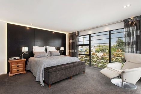 Photo of property in 2 Roa Road, Fendalton, Christchurch, 8041