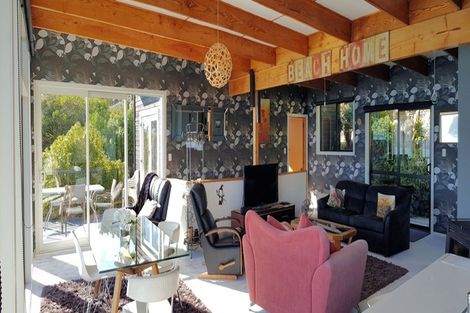 Photo of property in 21 Bayview Road, Charteris Bay, Lyttelton, 8971