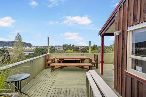 Photo of property in 10 Gregory Lane, Whangamata, 3691