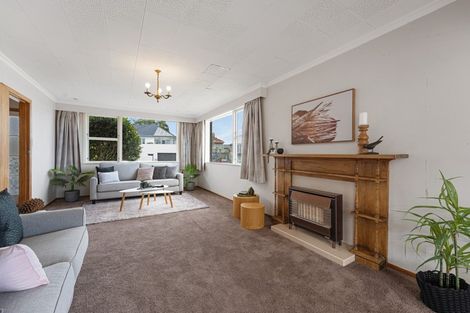 Photo of property in 5 Paynters Avenue, Strandon, New Plymouth, 4312