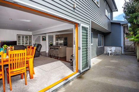 Photo of property in 4 Haunui Road, Pukerua Bay, 5026