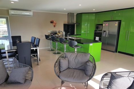 Photo of property in 12 Waikohua Place, Ruakaka, 0116