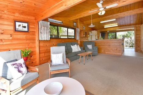 Photo of property in 7 Awatere Place, Snells Beach, 0920