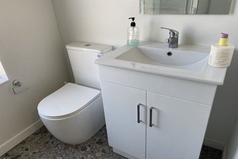 Photo of property in 6 Croft Grove, Moera, Lower Hutt, 5010
