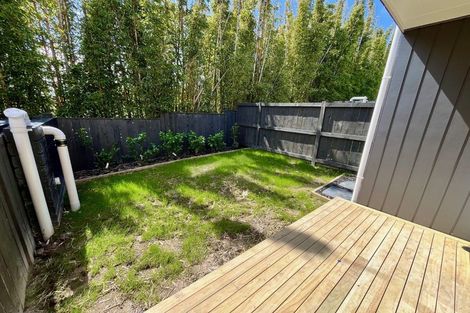 Photo of property in 25 Don Oliver Lane, Glen Eden, 0602