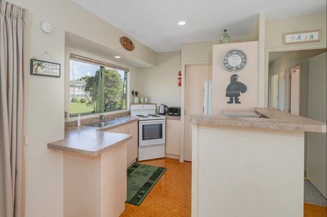 Photo of property in 2 Winderton Way, Pauanui, Hikuai, 3579