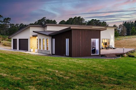 Photo of property in 261 Hillhead Road, Corstorphine, Dunedin, 9012