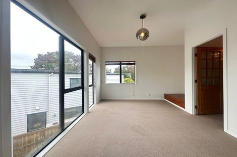 Photo of property in 24b Duncan Avenue, Te Atatu South, Auckland, 0610