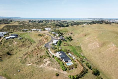 Photo of property in 32 Quarry Ridge, Poraiti, Napier, 4182